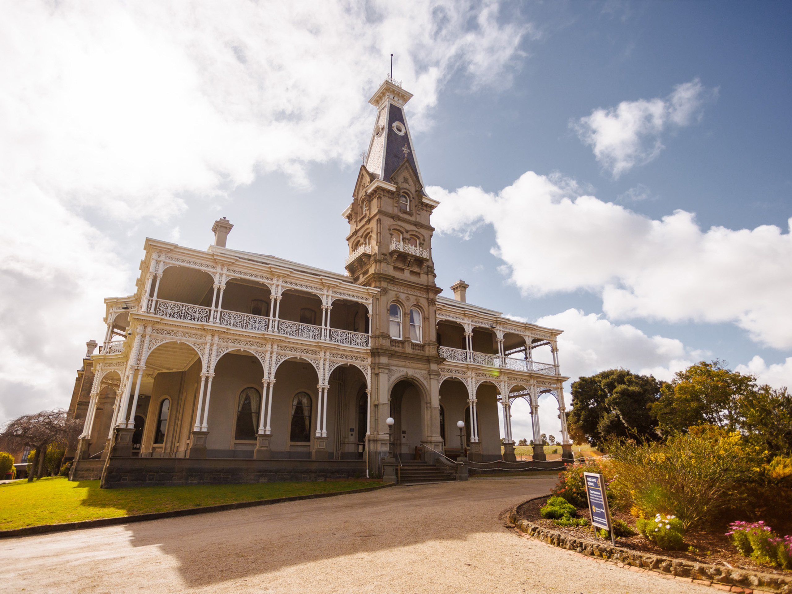 SUNBURY, VIC 3429 AUS