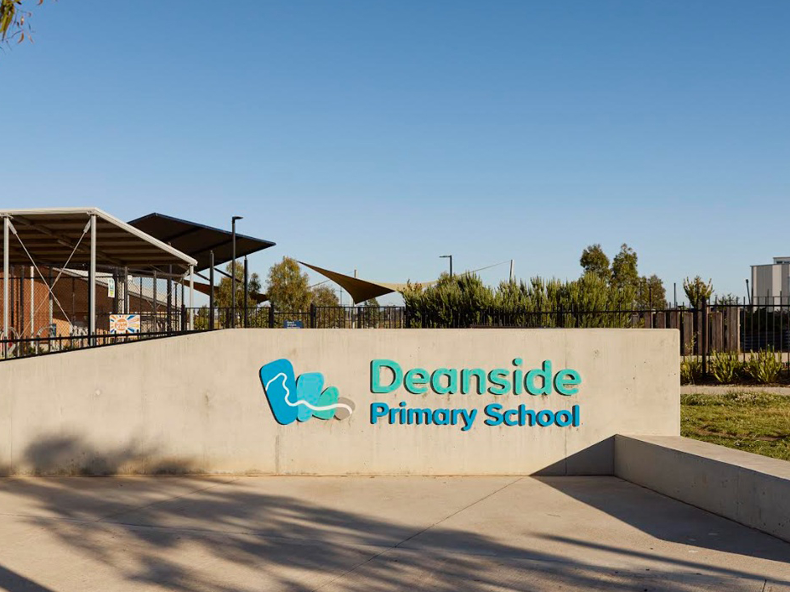 DEANSIDE, VIC 3336 AUS