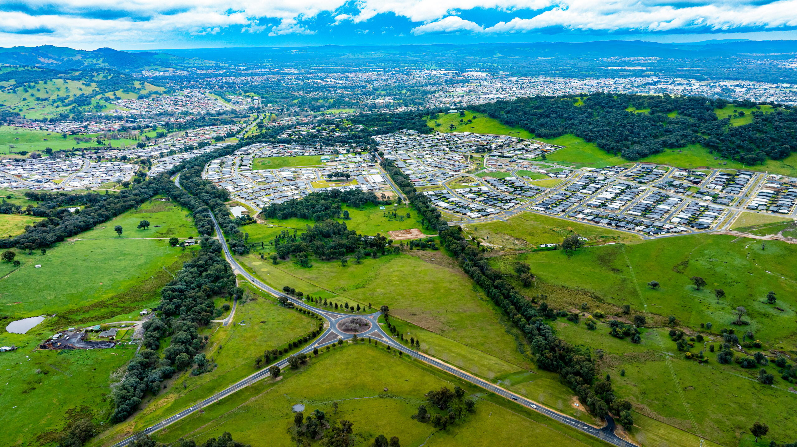 LENEVA, VIC 3691 AUS